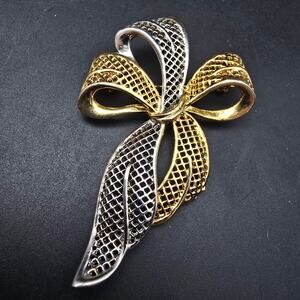 Large Two Tone Ribbon Brooch Vintage Timeless Classic Costume Jewelry